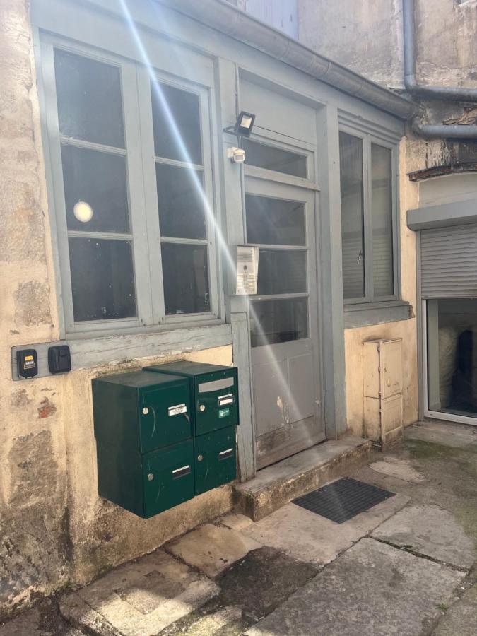 Logement Au Coeur De Dole Luaran gambar